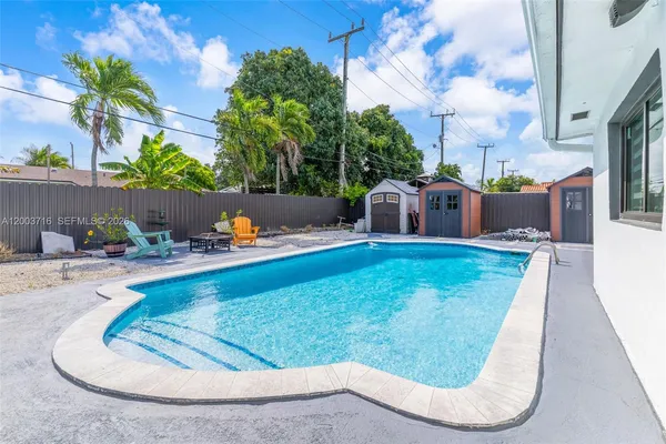 $799,000 | 4211 West 8th Avenue, Hialeah, FL 33012