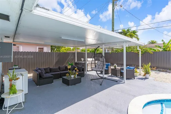 $799,000 | 4211 West 8th Avenue, Hialeah, FL 33012