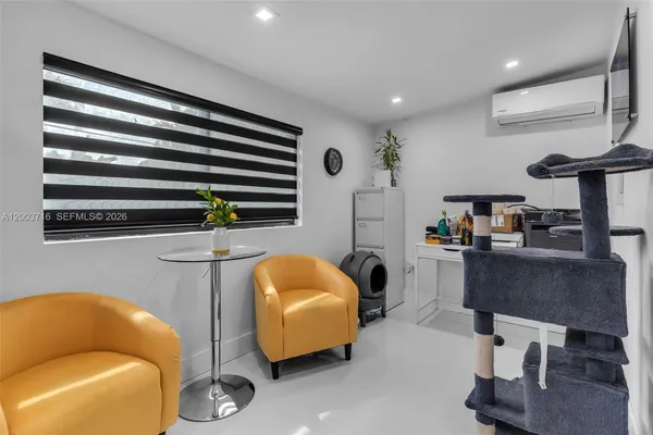 $799,000 | 4211 West 8th Avenue, Hialeah, FL 33012