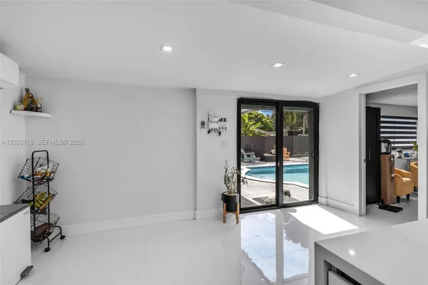 $799,000 | 4211 West 8th Avenue, Hialeah, FL 33012