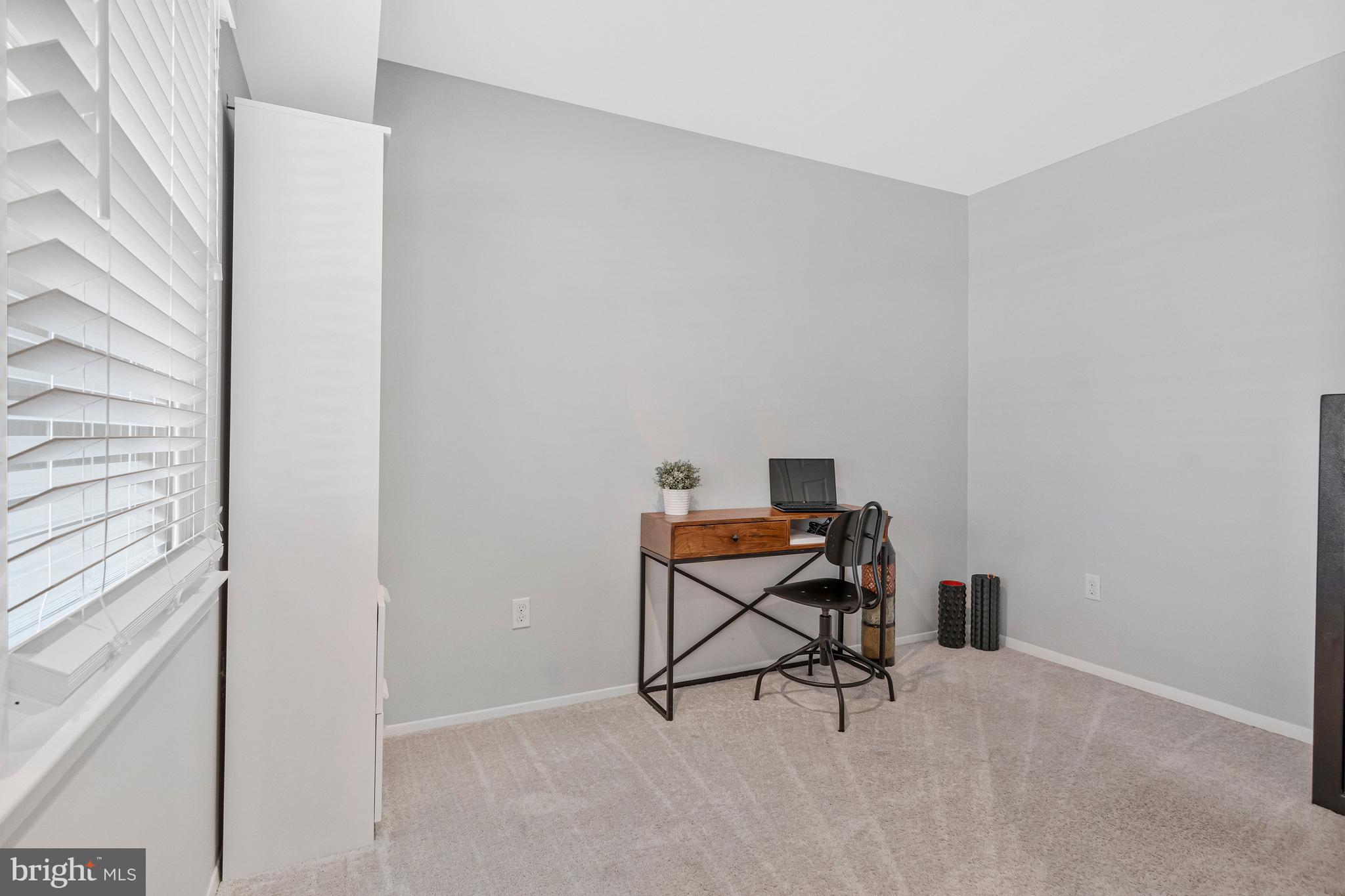 13127 Parson Lane Fairfax, VA 22033 - Photo 21 of 44 office