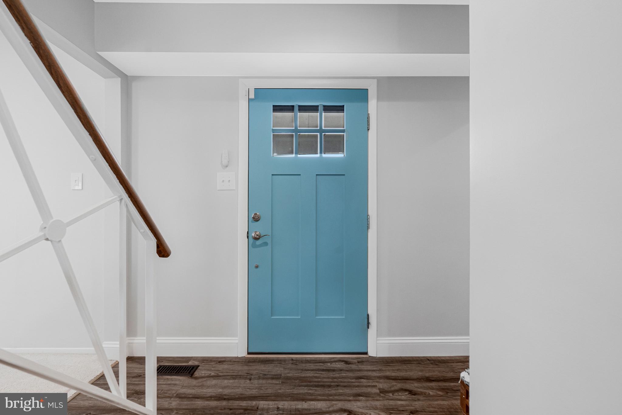 13127 Parson Lane Fairfax, VA 22033 - Photo 6 of 44