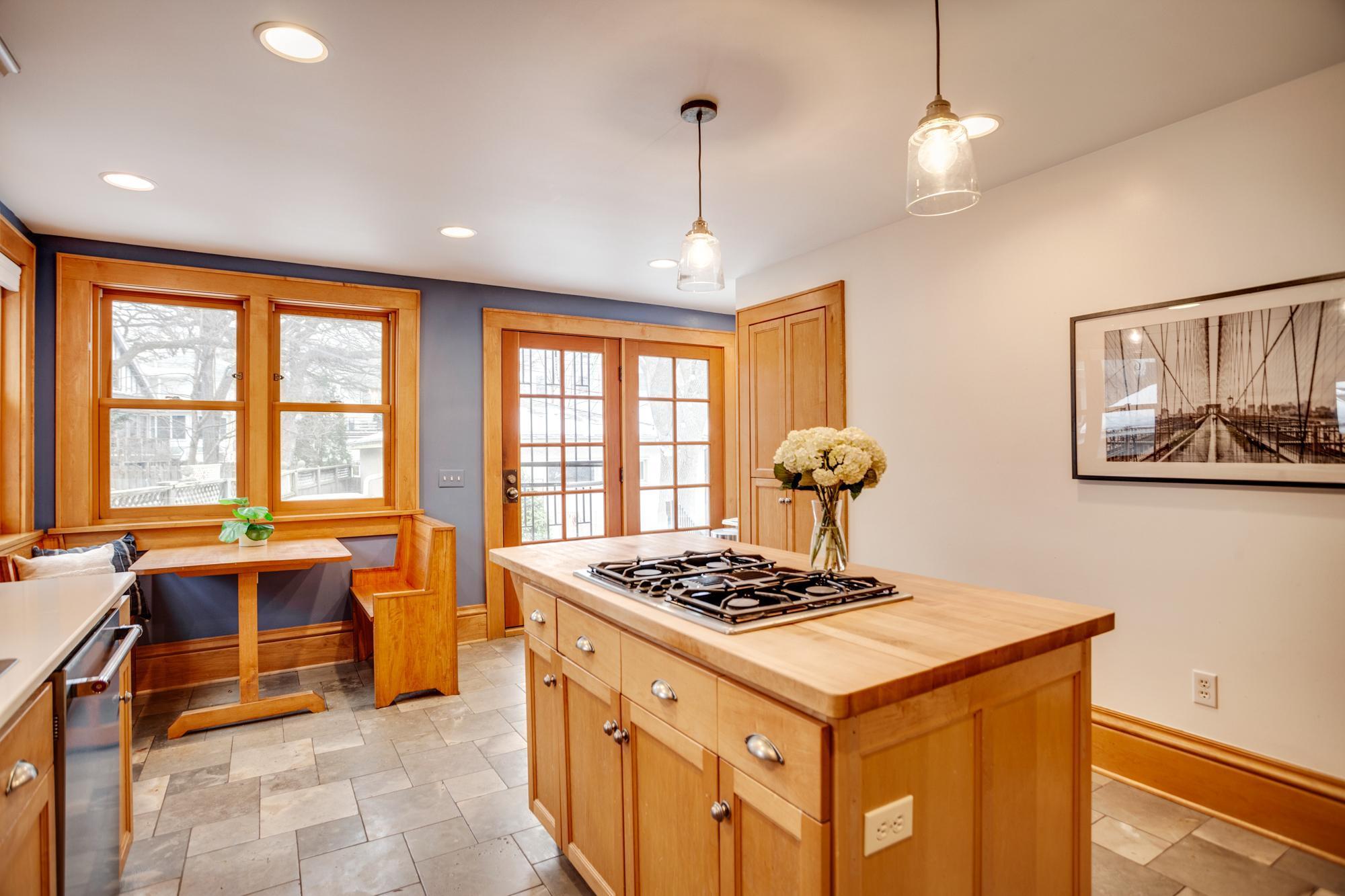 2450 West 24th Street Minneapolis, MN 55405 - Photo 22 of 69