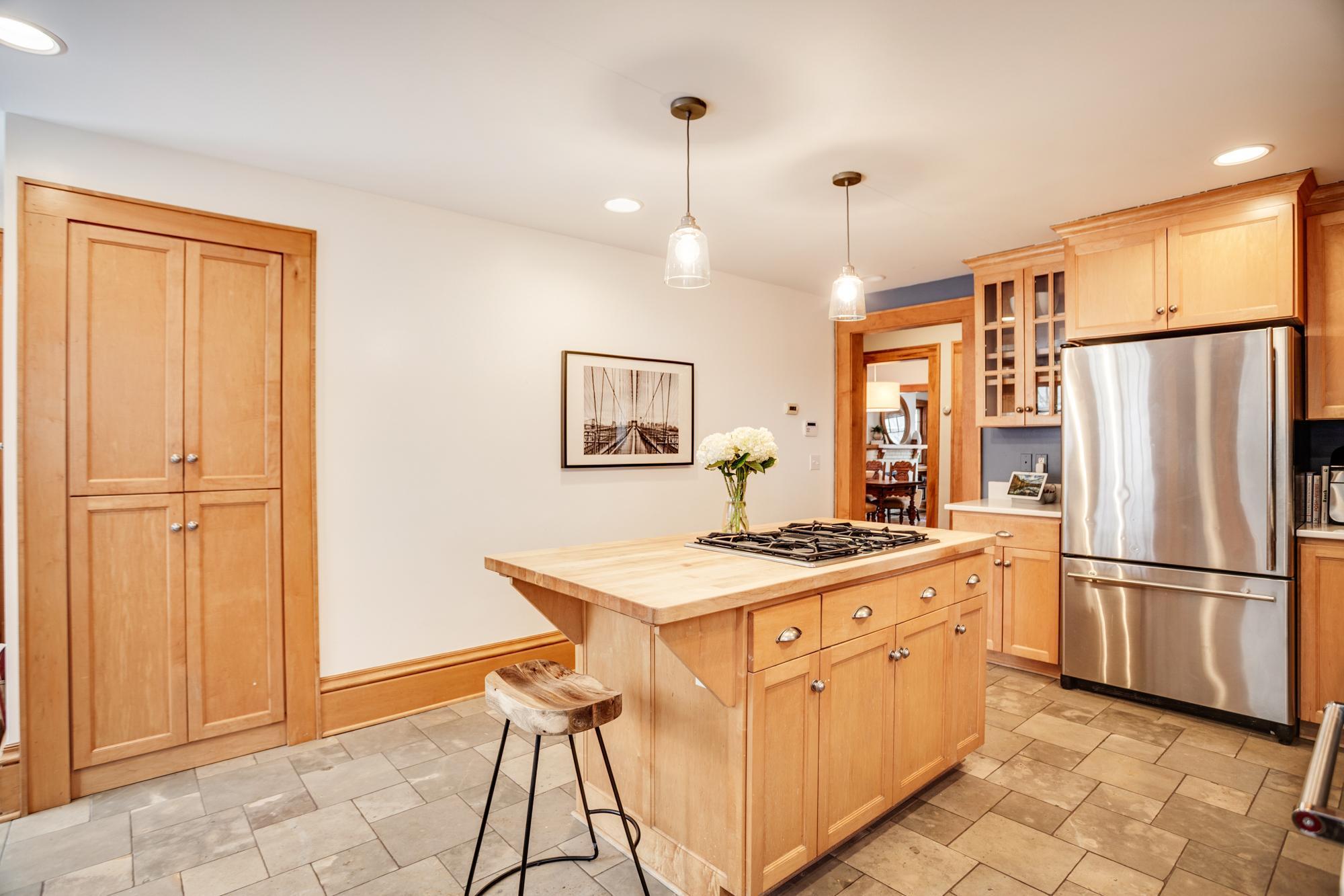 2450 West 24th Street Minneapolis, MN 55405 - Photo 27 of 69