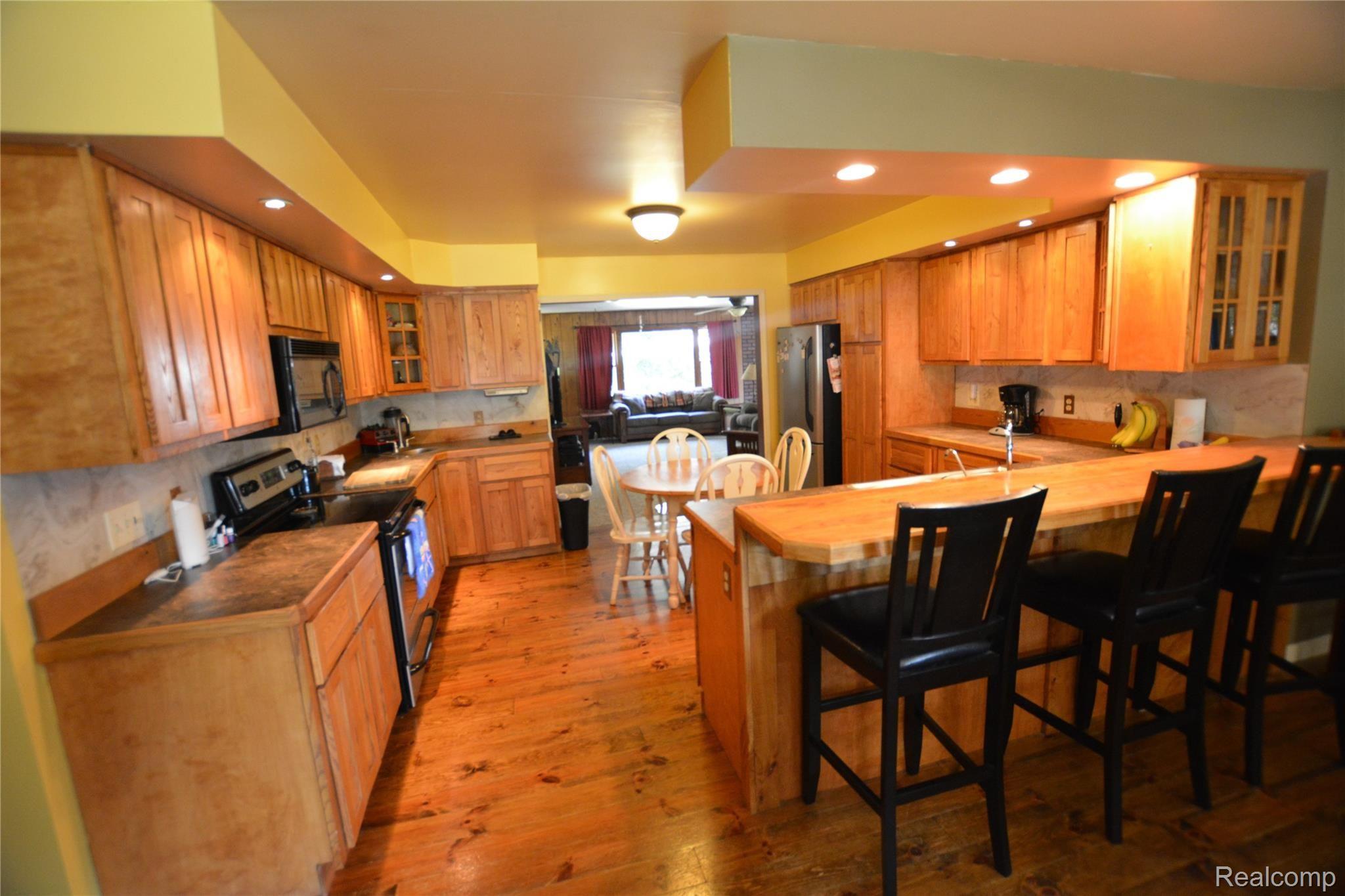 10915 South New Lothrop Road Durand, MI 48429 - Photo 7 of 28 DSC_0125.JPG