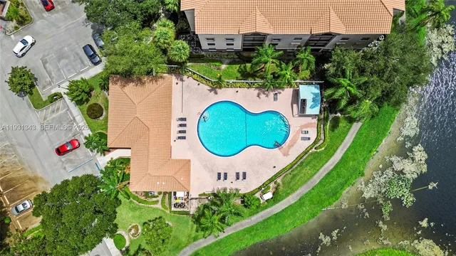 $276,450 | 4300 Northwest 30th Street, Unit 248, Coconut Creek, FL 33066