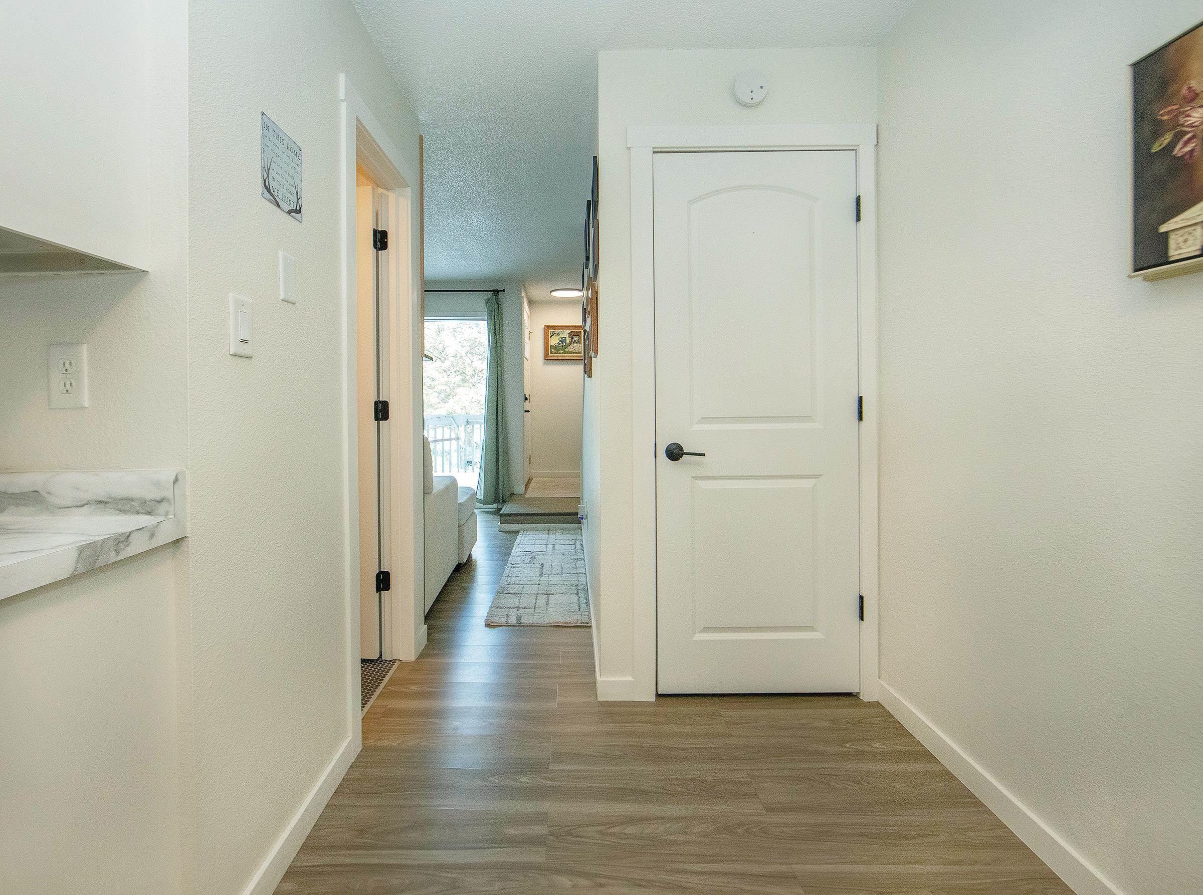 2330 Dusty Road Waterloo, IA 50701 - Photo 14 of 29 Gallery Image 14