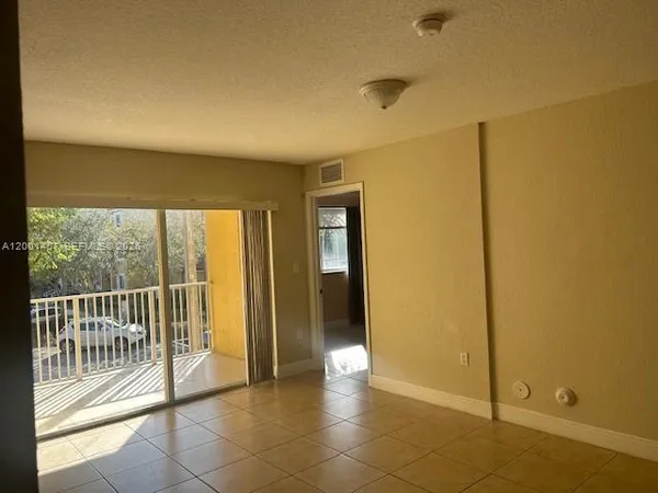 $2,100 | Cutler Bay, Cutler Bay, FL 33189