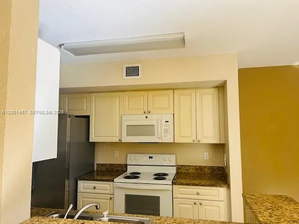$2,100 | Cutler Bay, Cutler Bay, FL 33189