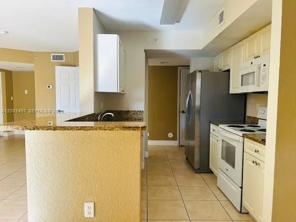 $2,100 | Cutler Bay, Cutler Bay, FL 33189