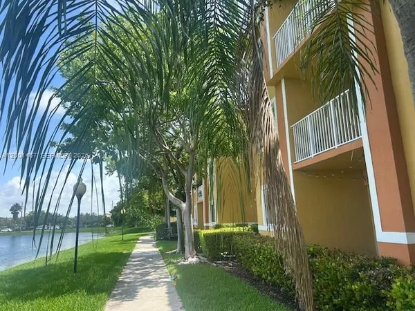 $2,100 | Cutler Bay, Cutler Bay, FL 33189