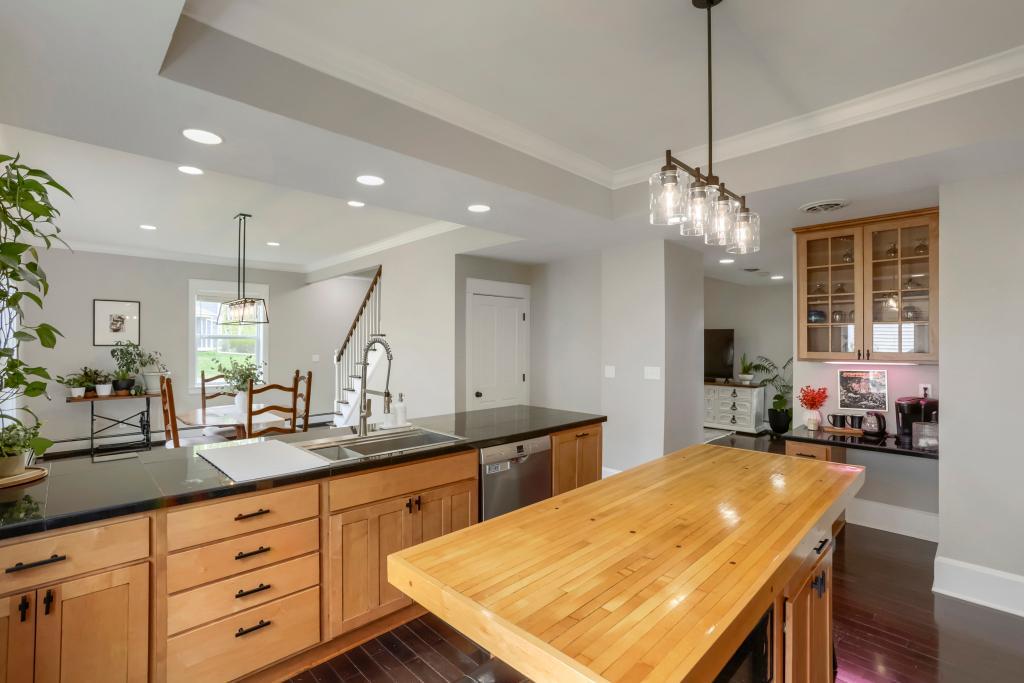 1018 7th Street South Stillwater, MN 55082 - Photo 7 of 28