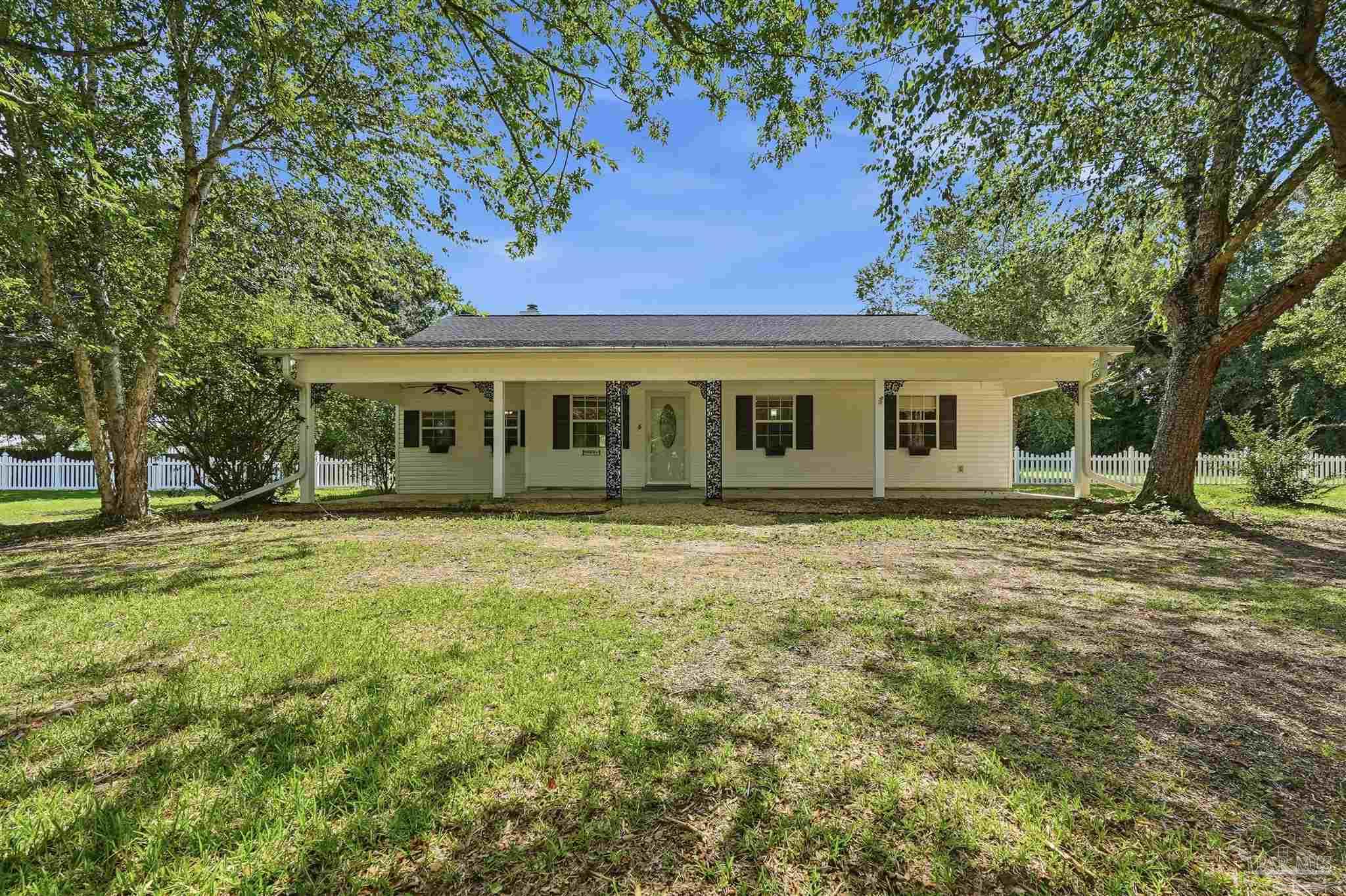 2240 Riddle Road Cantonment, FL 32533 - Photo 4 of 48 Gallery Image 4