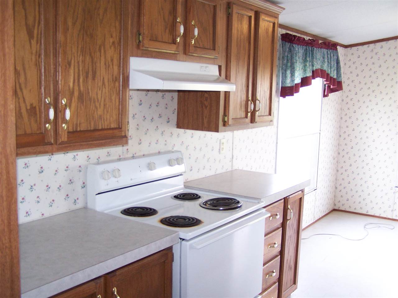 1119 Howser Road Smiths Grove, KY 42171 - Photo 7 of 12 Gallery Image 7