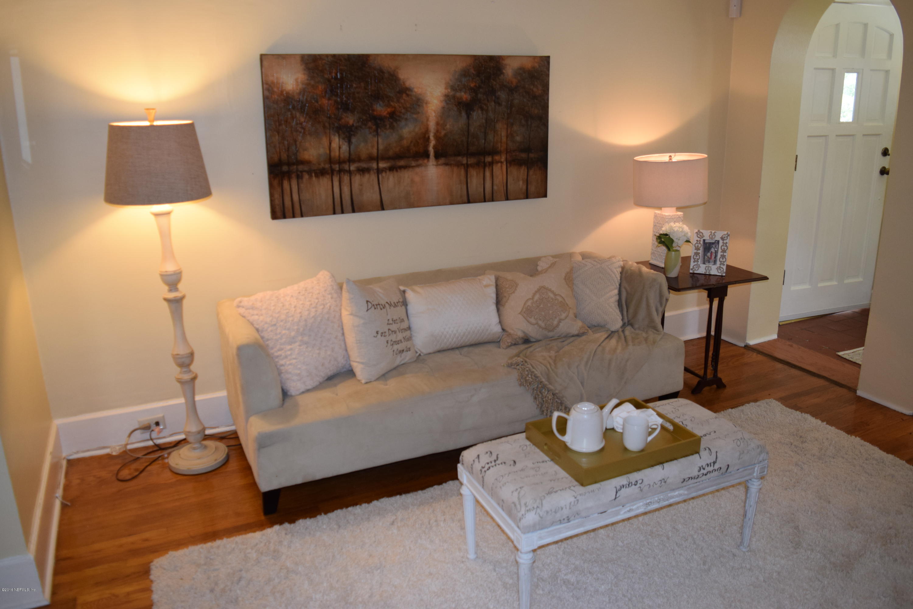 1623 Seminole Road, Unit 1623 Jacksonville, FL 32205 - Photo 4 of 22 LivingRoom-1