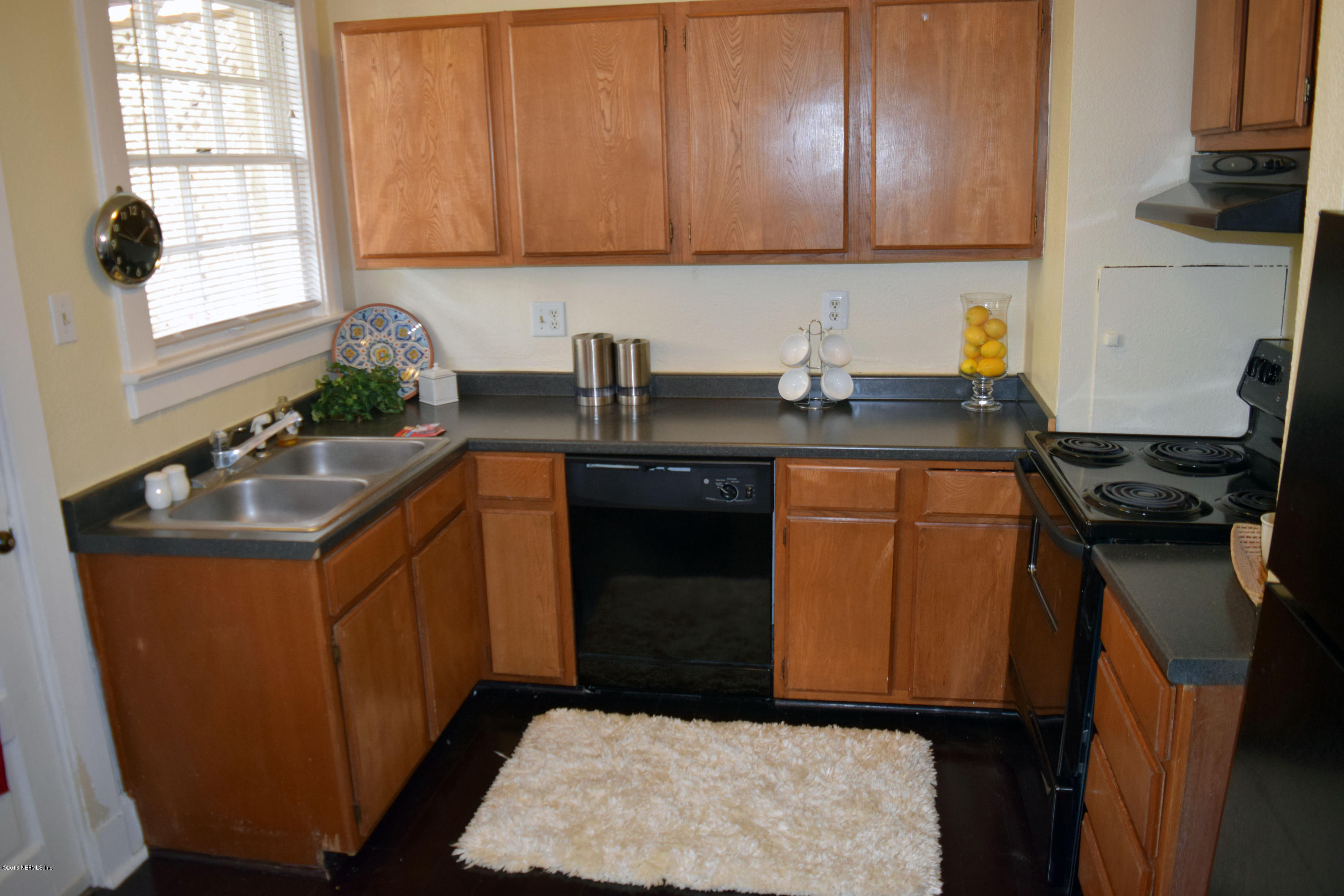 1623 Seminole Road, Unit 1623 Jacksonville, FL 32205 - Photo 9 of 22 Kitchen-1