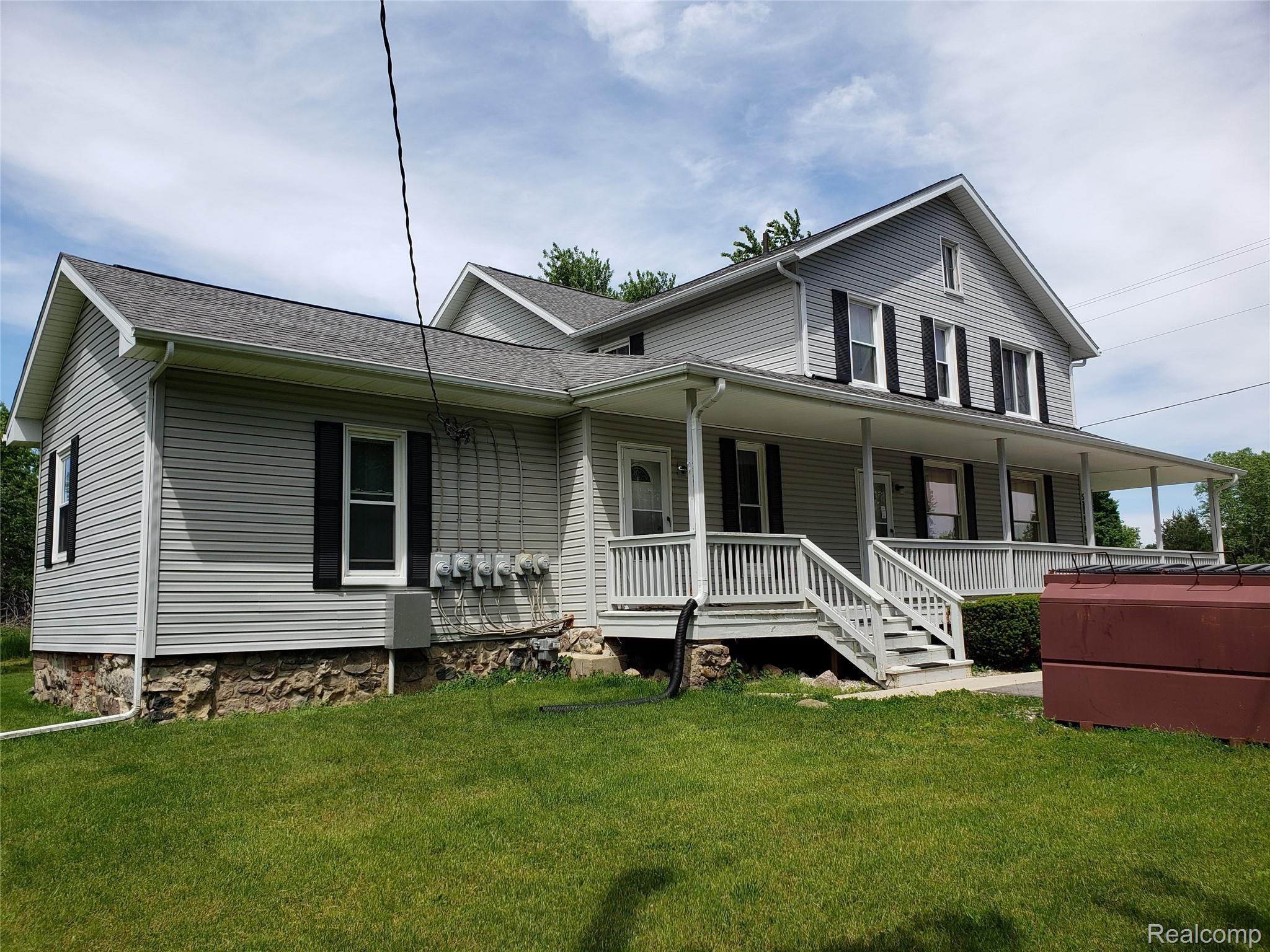 3501 Thomas Road Oxford, MI 48371 - Photo 5 of 26 View from rear side showing separate meters