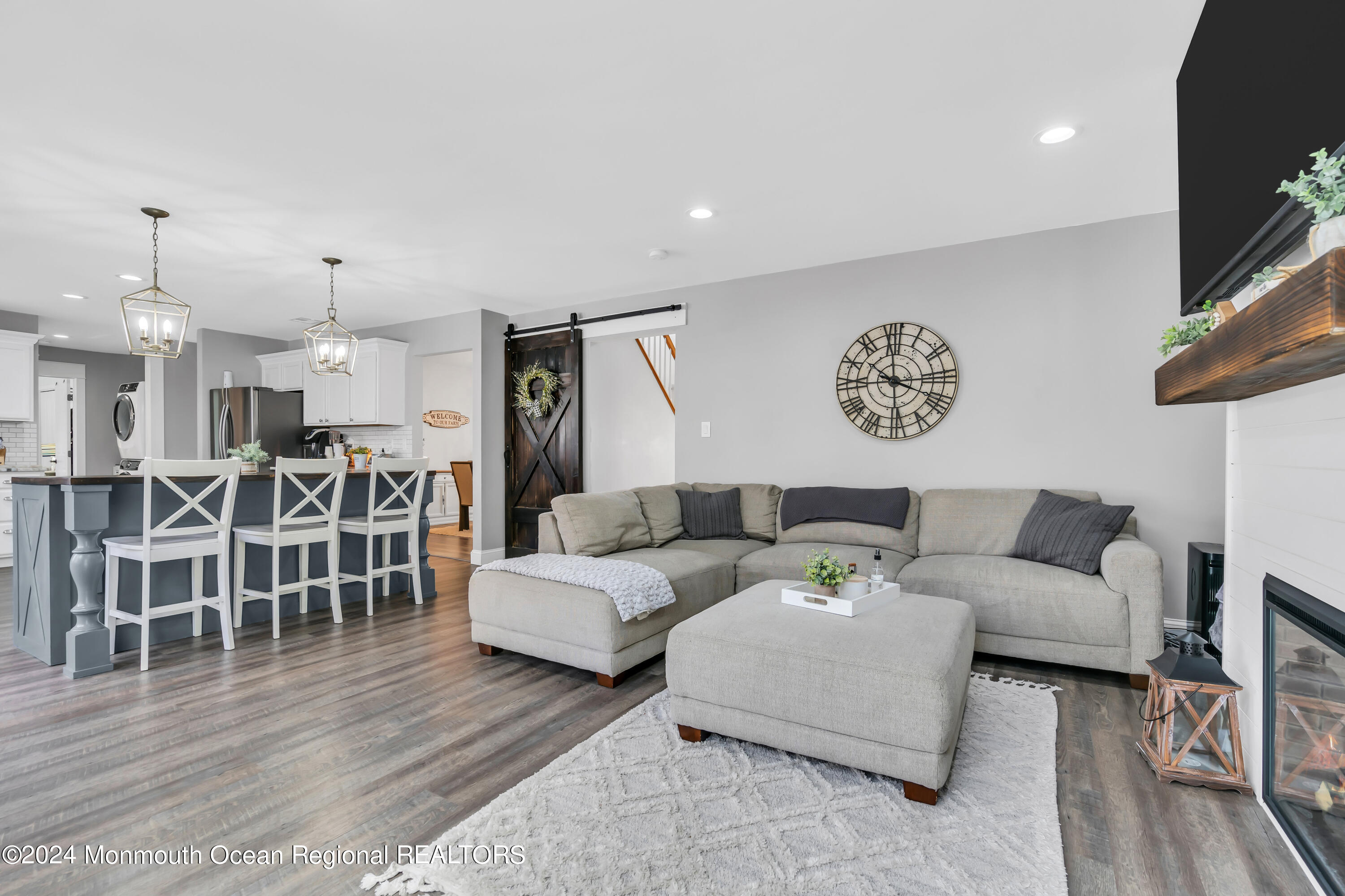 109 Bowsprit Road Manahawkin, NJ 08050 - Photo 16 of 48 022_dsc04959-1