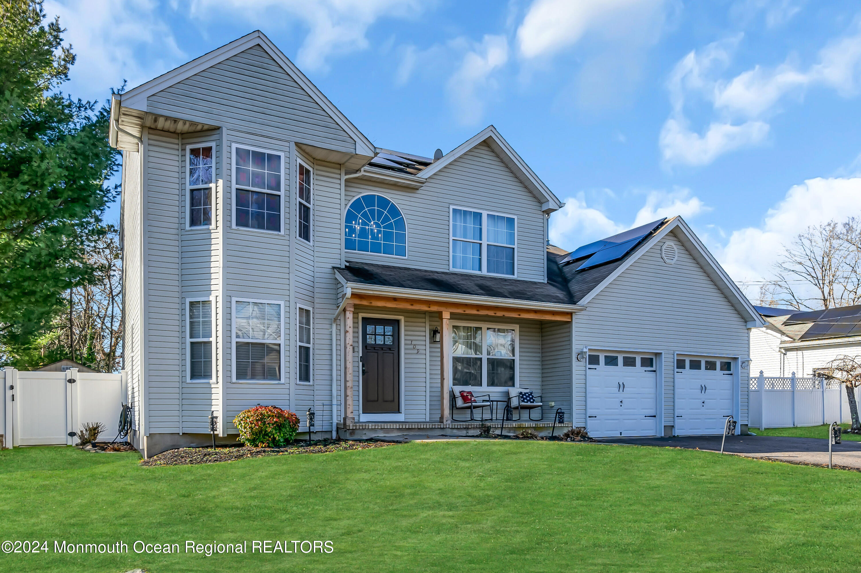 109 Bowsprit Road Manahawkin, NJ 08050 - Photo 3 of 48 003_dsc05194-1_copy