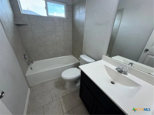 $1,645 | 125 Windfield Path, San Marcos, TX 78666