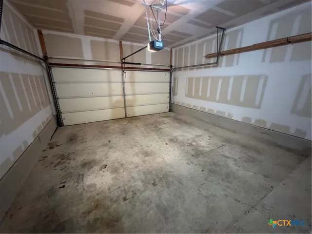 $1,645 | 125 Windfield Path, San Marcos, TX 78666