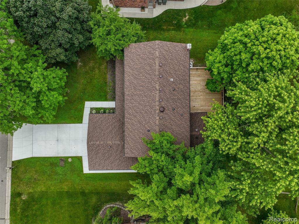 684 Abbey Court Rochester, MI 48307 - Photo 4 of 33