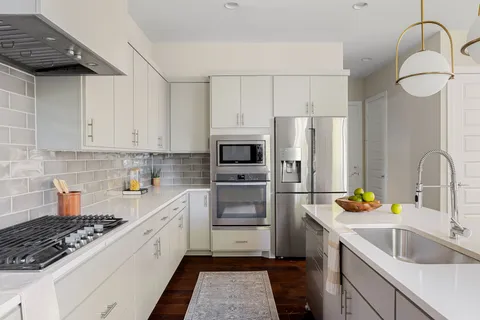 $749,000 | 4907 Mendoza Drive, Austin, TX 78721