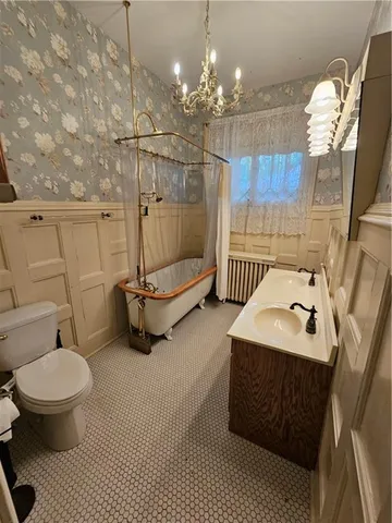 $495,000 | 409 North Esplanade Street, Leavenworth, KS 66048