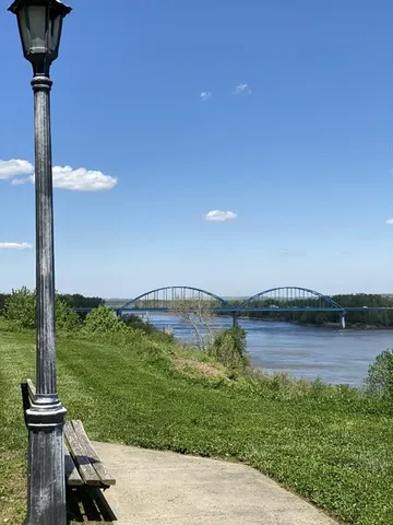 $495,000 | 409 North Esplanade Street, Leavenworth, KS 66048