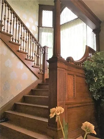 $495,000 | 409 North Esplanade Street, Leavenworth, KS 66048