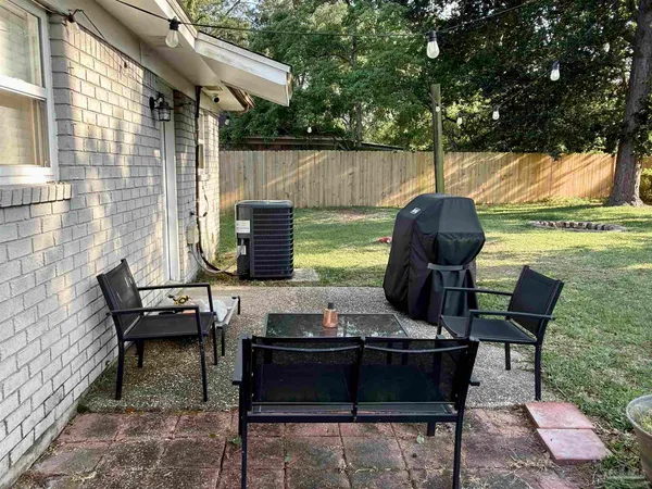 $2,000 | 10775 Jolyne Circle, Pensacola, FL 32506