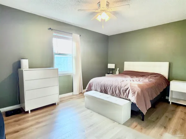 $2,000 | 10775 Jolyne Circle, Pensacola, FL 32506