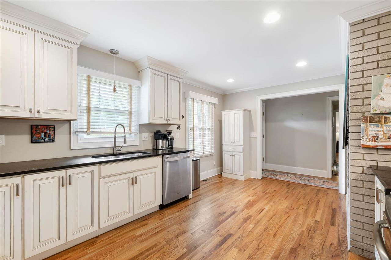 820 Richmond Street Raleigh, NC 27609 - Photo 7 of 30 Photo 7
