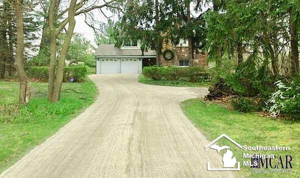10488 Secor Road Temperance, MI 48182 - Photo 3 of 39 21425420-2.JPG