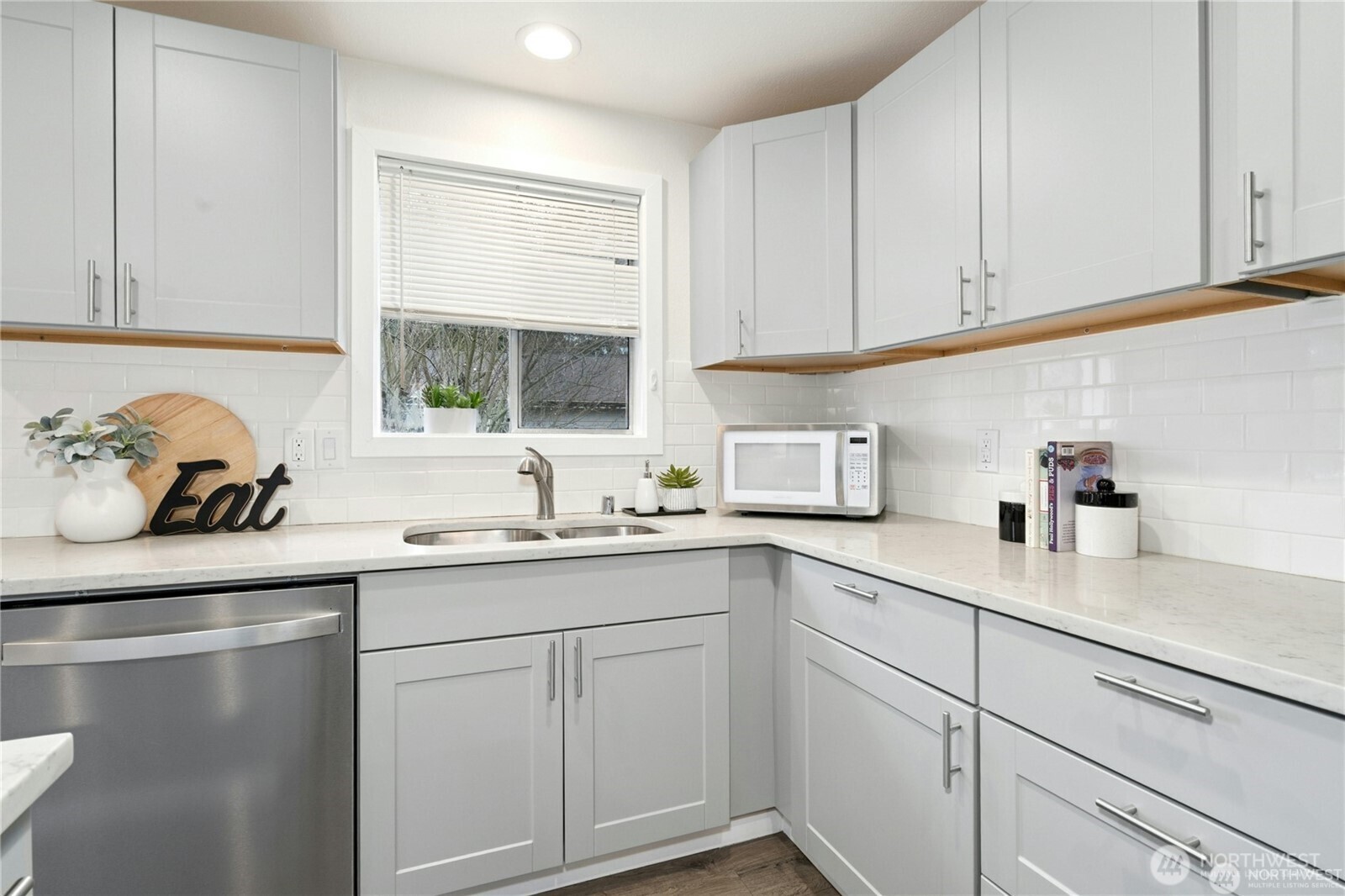 7909 218th Street Southwest, Unit 6 Edmonds, WA 98026 - Photo 5 of 21