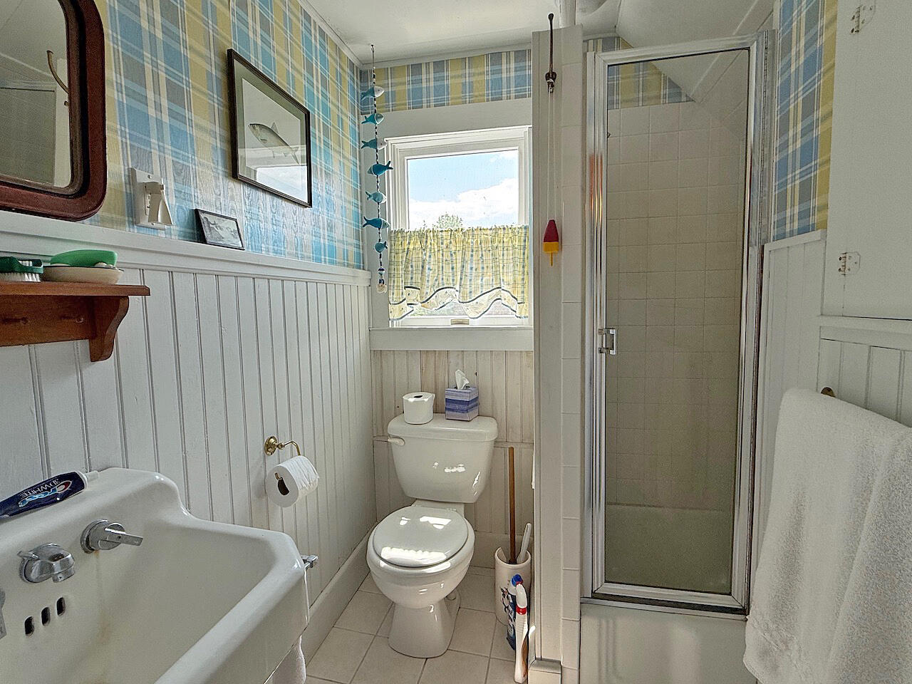 99 Huddle Road Bristol, ME 04554 - Photo 16 of 22 Upstairs Bath