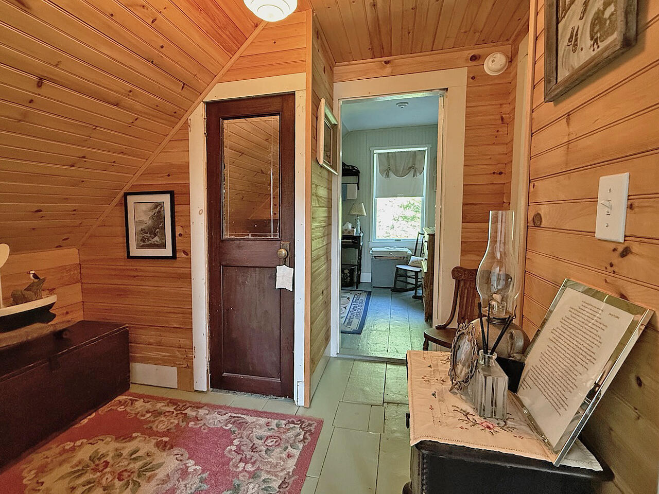 99 Huddle Road Bristol, ME 04554 - Photo 19 of 22 Upstairs Hall