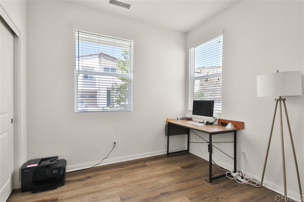 8621 Chaparral Way Santee, CA 92071 - Photo 3 of 25