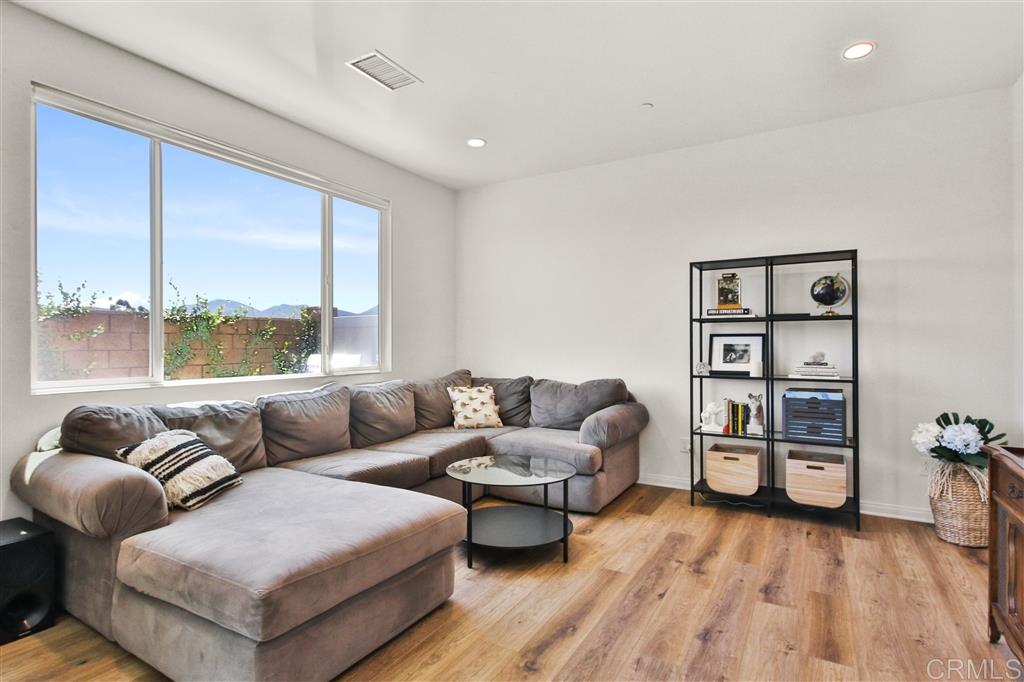 8621 Chaparral Way Santee, CA 92071 - Photo 10 of 25