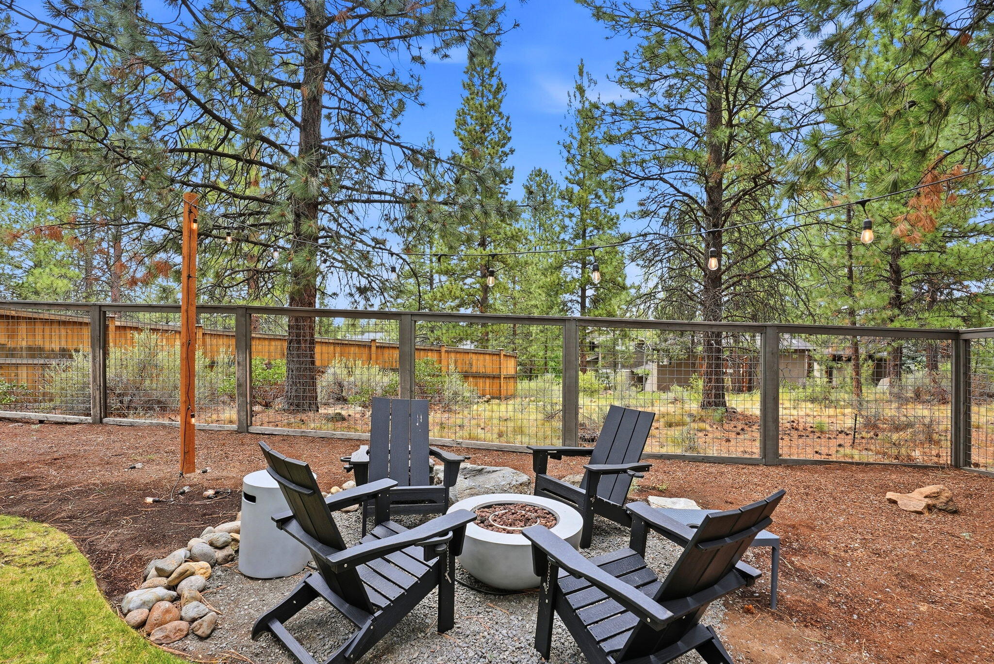 19536 East Campbell Road Bend, OR 97702 - Photo 43 of 58 45-web-or-mls-Riley_Visuals_053