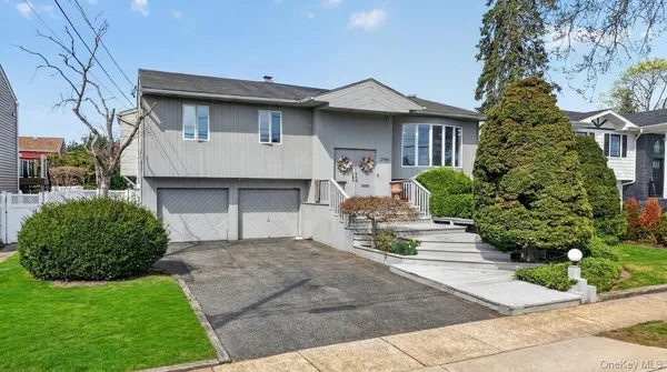 $1,249,000 | 2794 Covered Bridge Road, Merrick, NY 11566