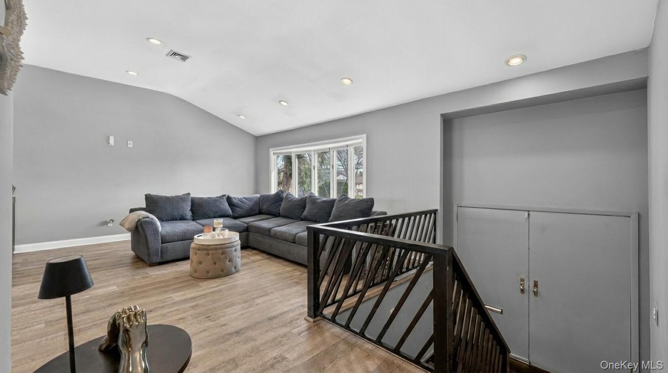 2794 Covered Bridge Road Merrick, NY 11566 - Photo 2 of 39