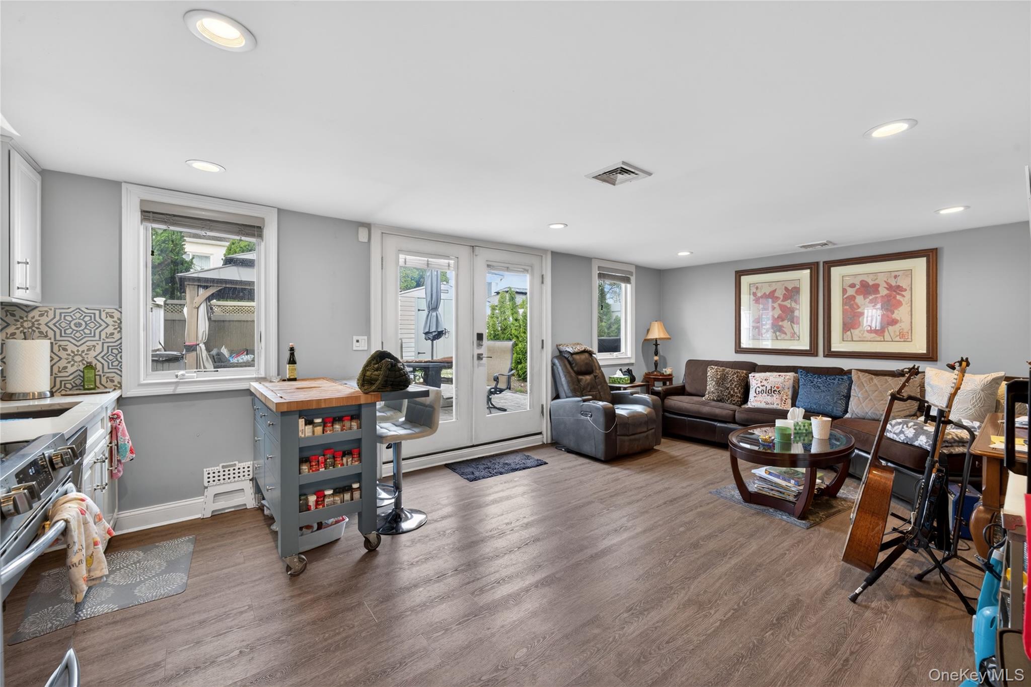 2794 Covered Bridge Road Merrick, NY 11566 - Photo 26 of 39