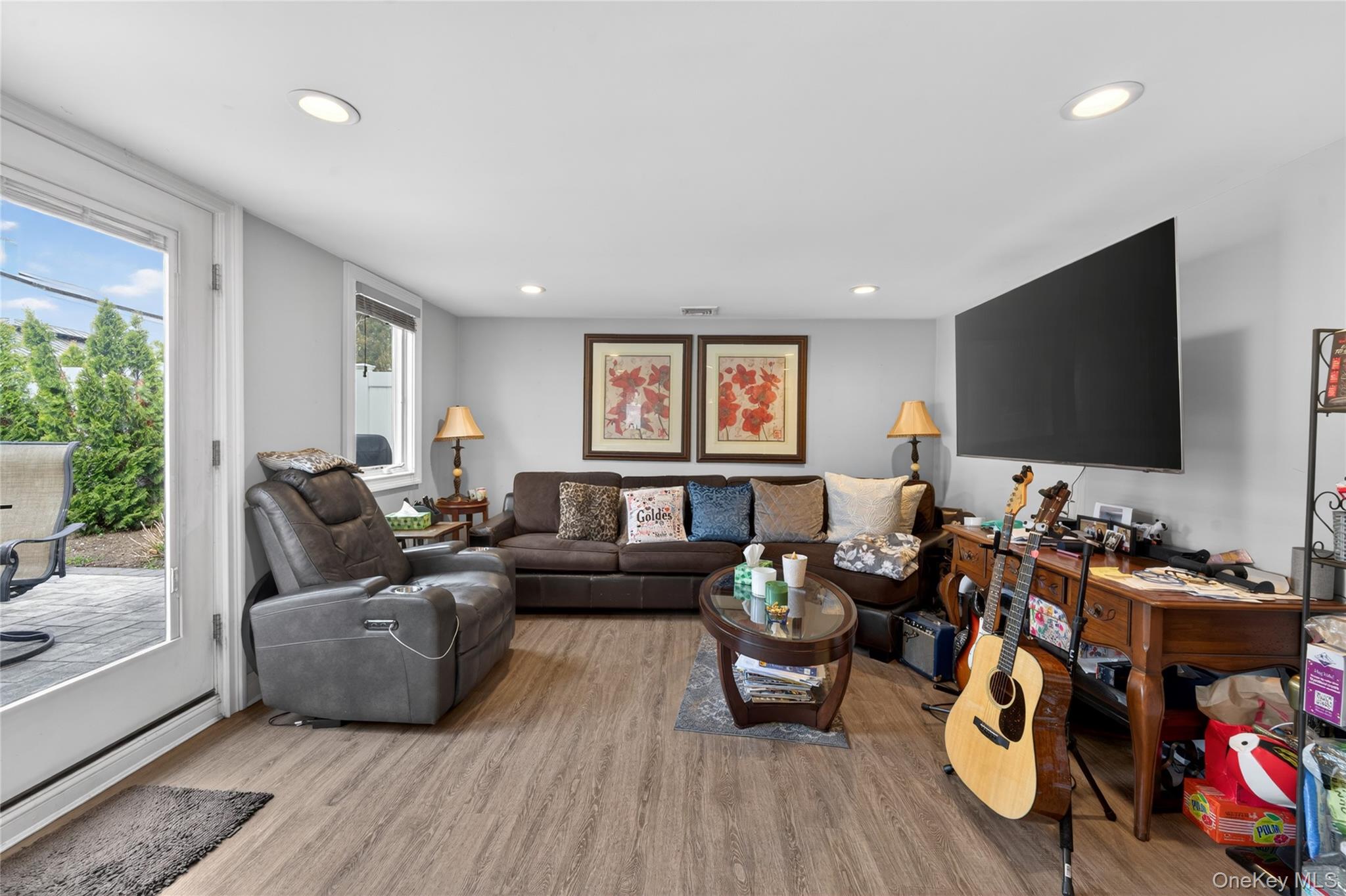 2794 Covered Bridge Road Merrick, NY 11566 - Photo 27 of 39