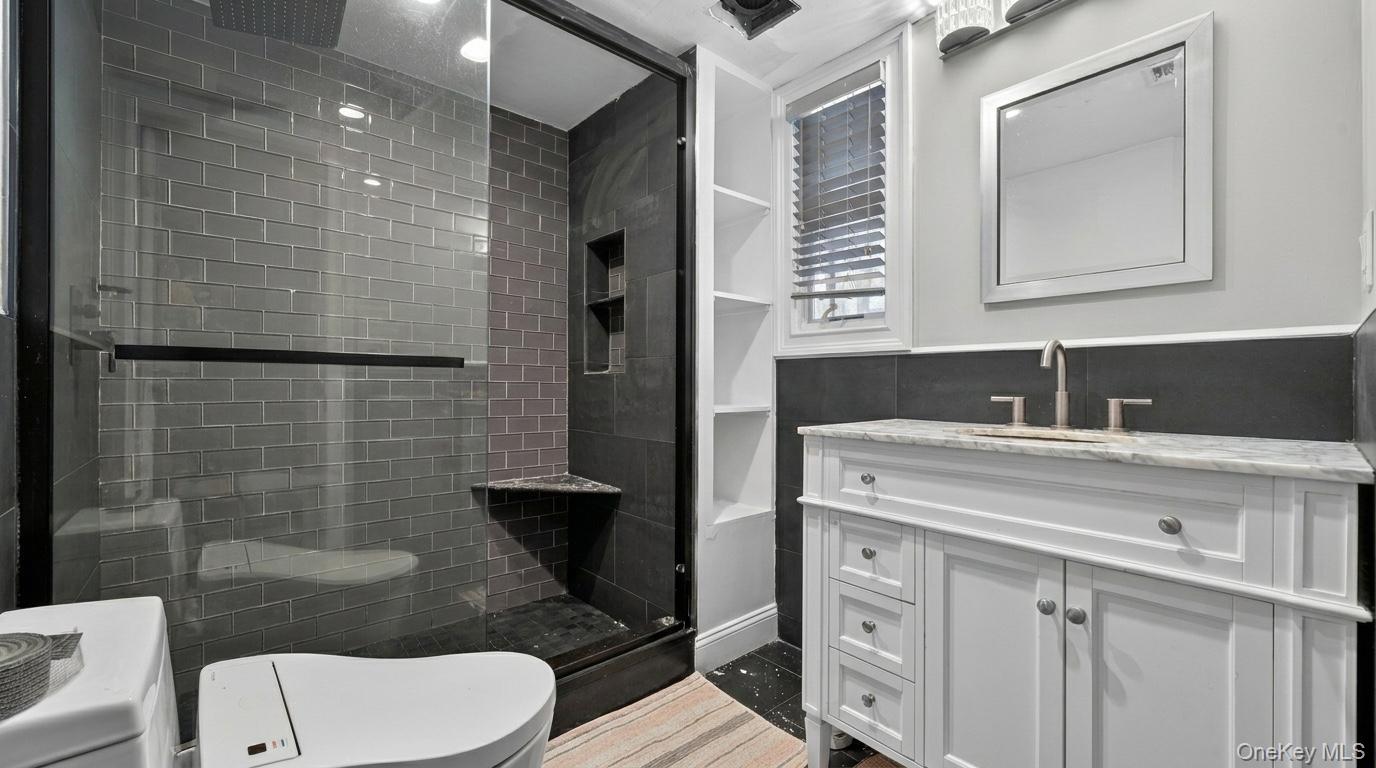 2794 Covered Bridge Road Merrick, NY 11566 - Photo 30 of 39