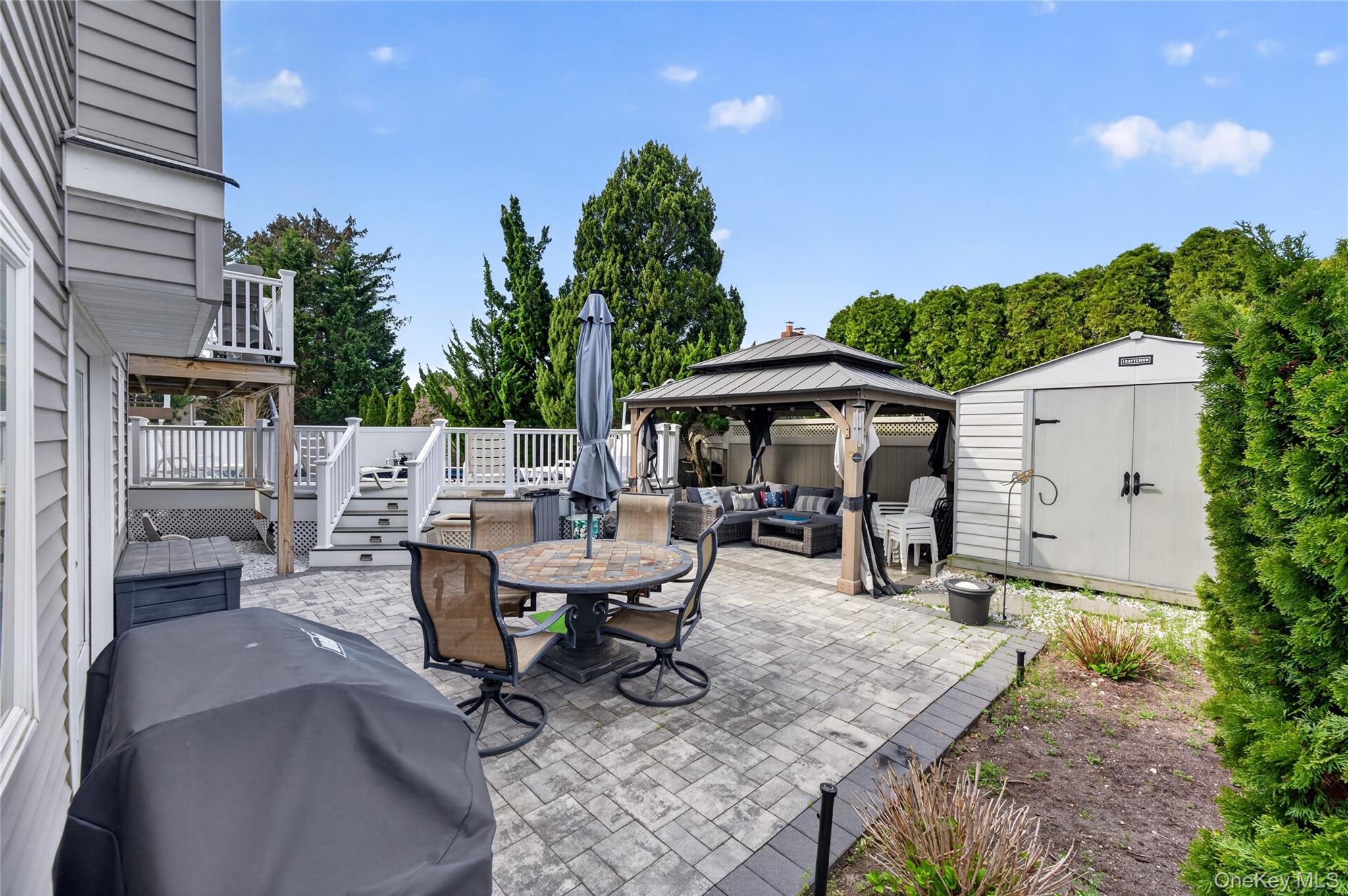 2794 Covered Bridge Road Merrick, NY 11566 - Photo 32 of 39