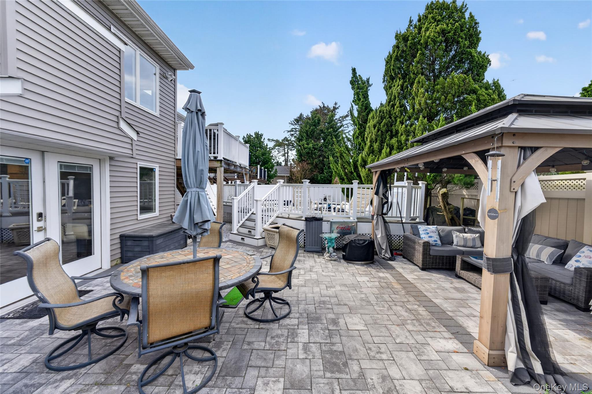 2794 Covered Bridge Road Merrick, NY 11566 - Photo 33 of 39