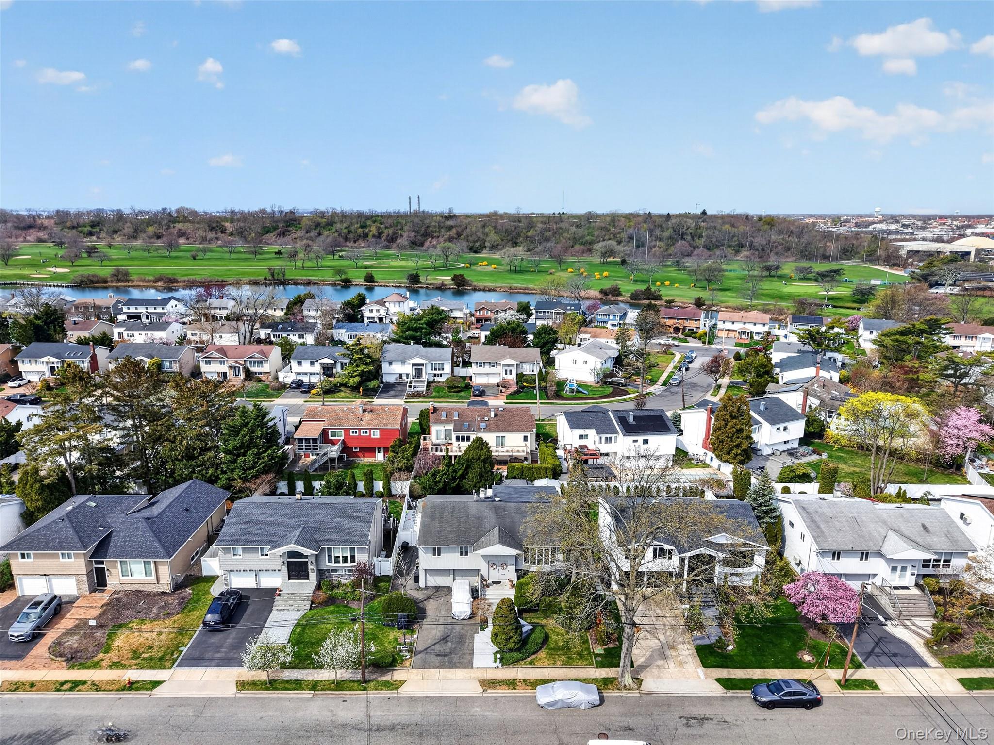 2794 Covered Bridge Road Merrick, NY 11566 - Photo 38 of 39