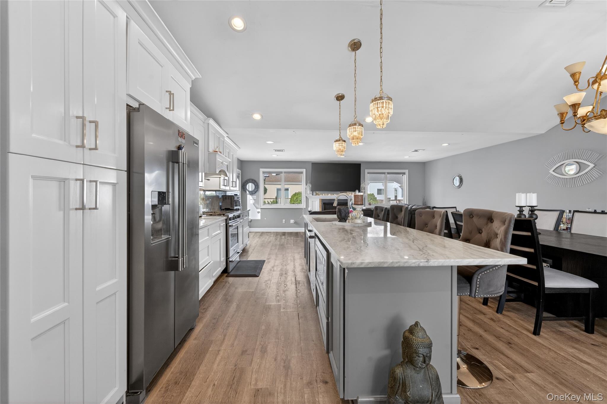 2794 Covered Bridge Road Merrick, NY 11566 - Photo 8 of 39