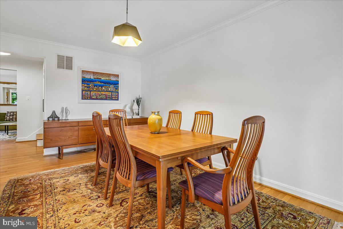2910 Upton Street Northwest Washington, DC 20008 - Photo 11 of 64 Dining Room